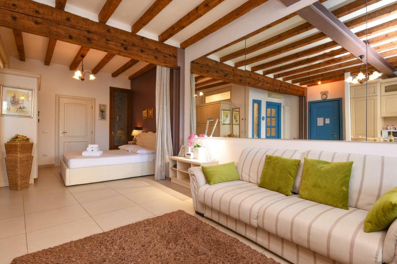 Desenzanoloft La Mia Favorita Apartment Desenzano del Garda